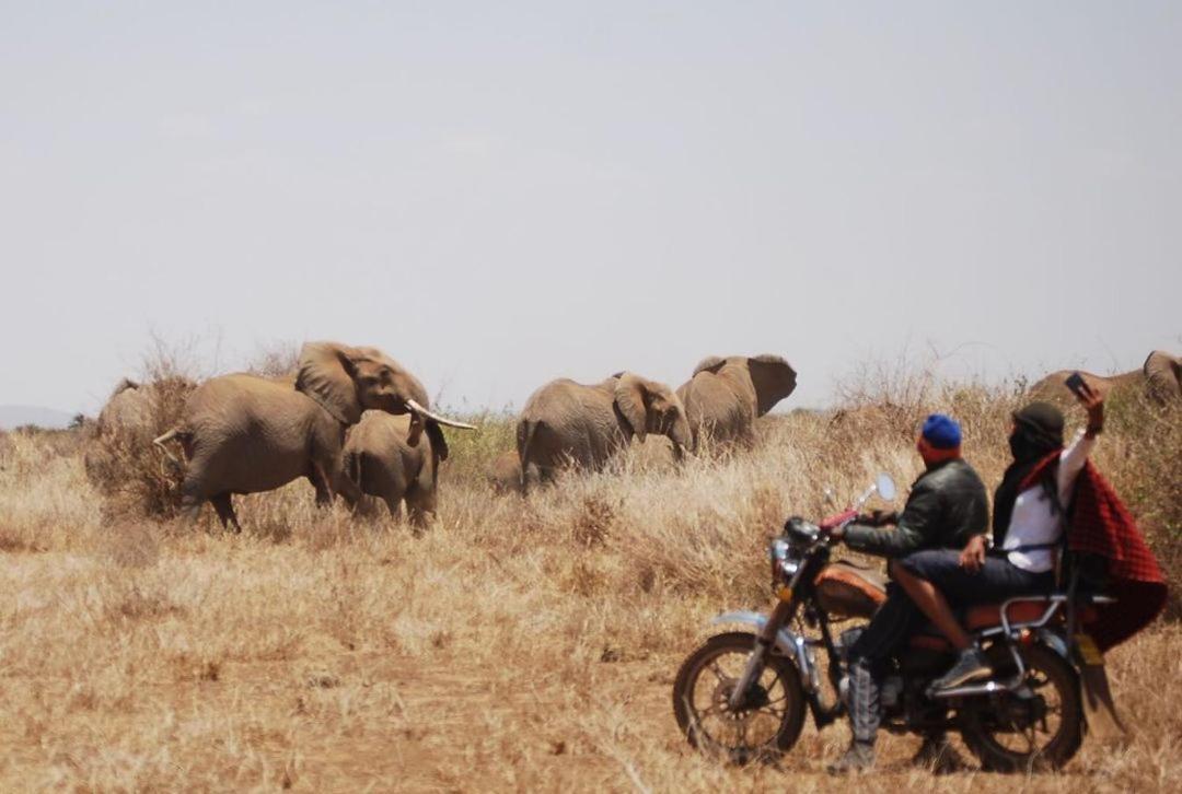 Amboseli Cultural Camping Buitenkant foto